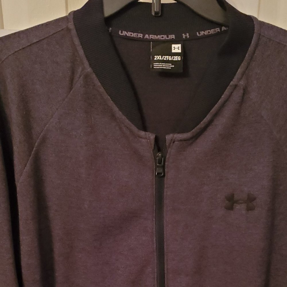 Under Armour Men's Zip Up Long Sleeve Sweater Size 2XL.